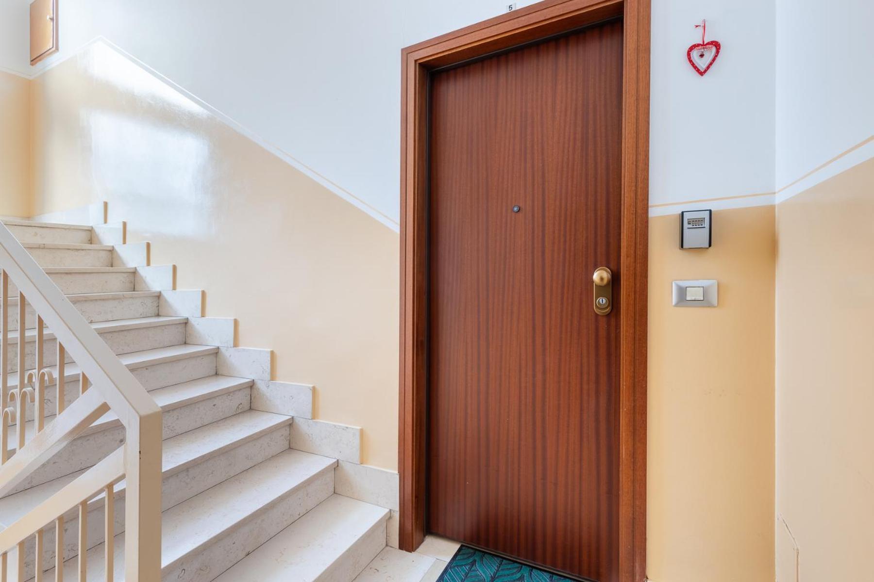 Appartamento Centrale Con Parcheggio E Wi-Fi Gratuito Ac Alba  Luaran gambar